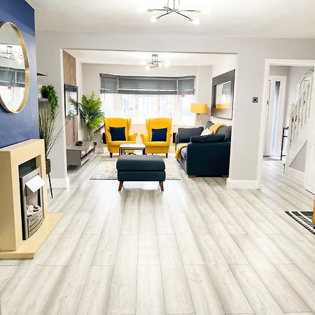 Villa Beautiful Newly Renovated House In Rainham Essex Esterno foto