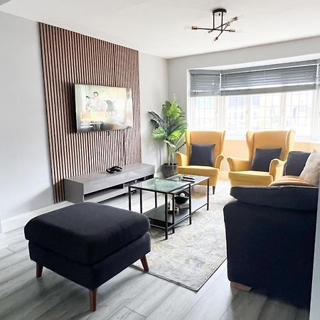 Villa Beautiful Newly Renovated House In Rainham Essex Esterno foto