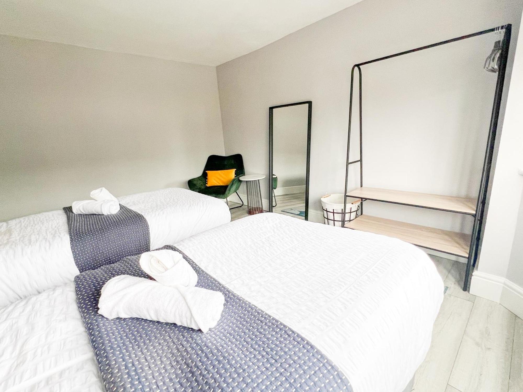 Villa Beautiful Newly Renovated House In Rainham Essex Esterno foto
